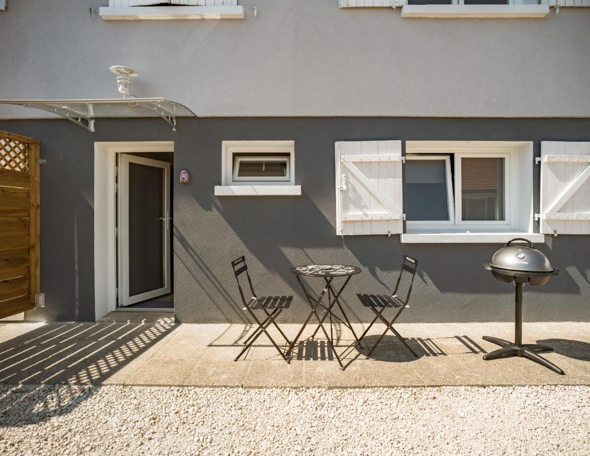 Ferienwohnung Le Cosy - Providence - Parking - Terrasse Troyes Exterior foto